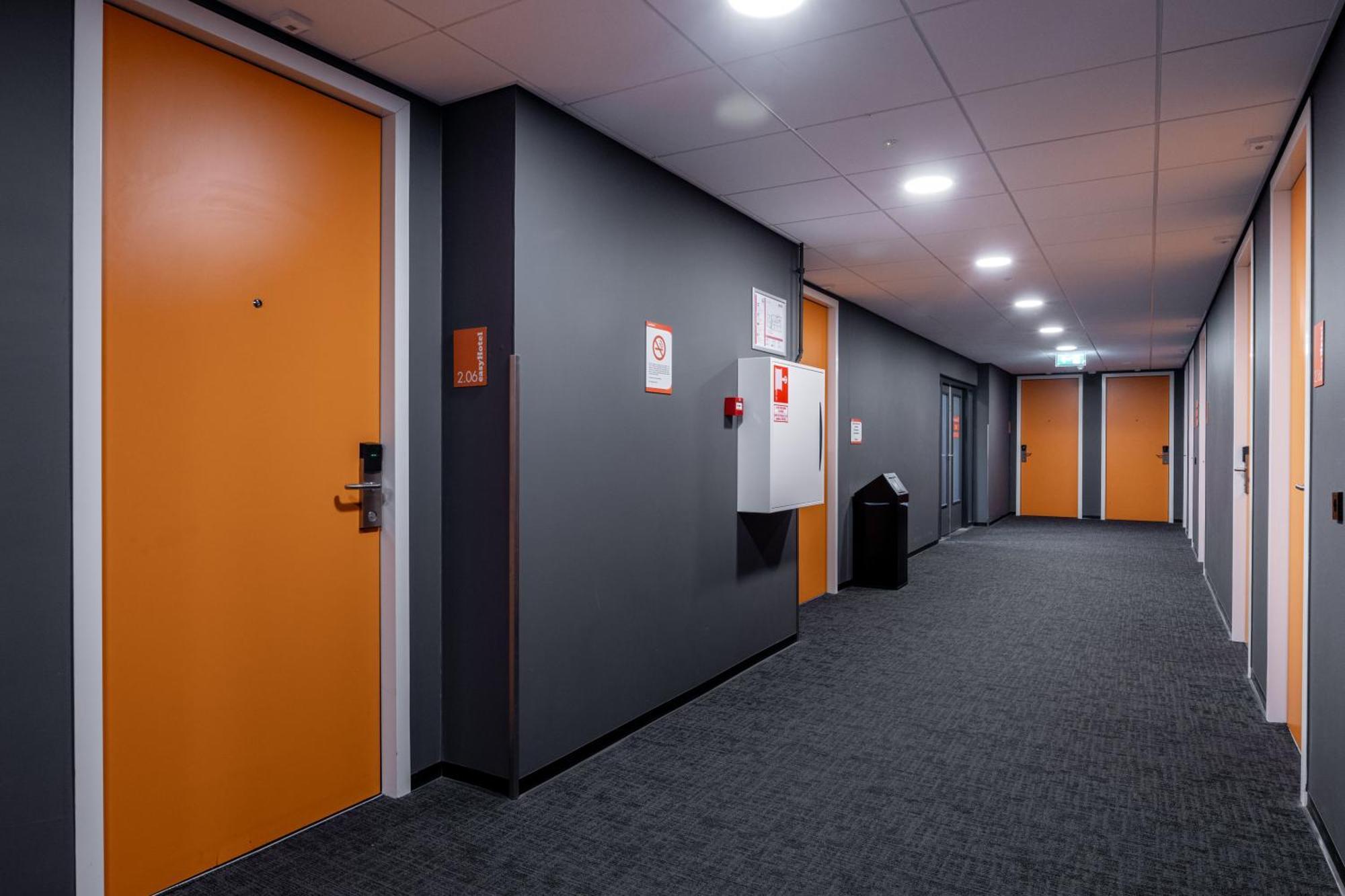 Easyhotel Maastricht City Centre Exterior photo